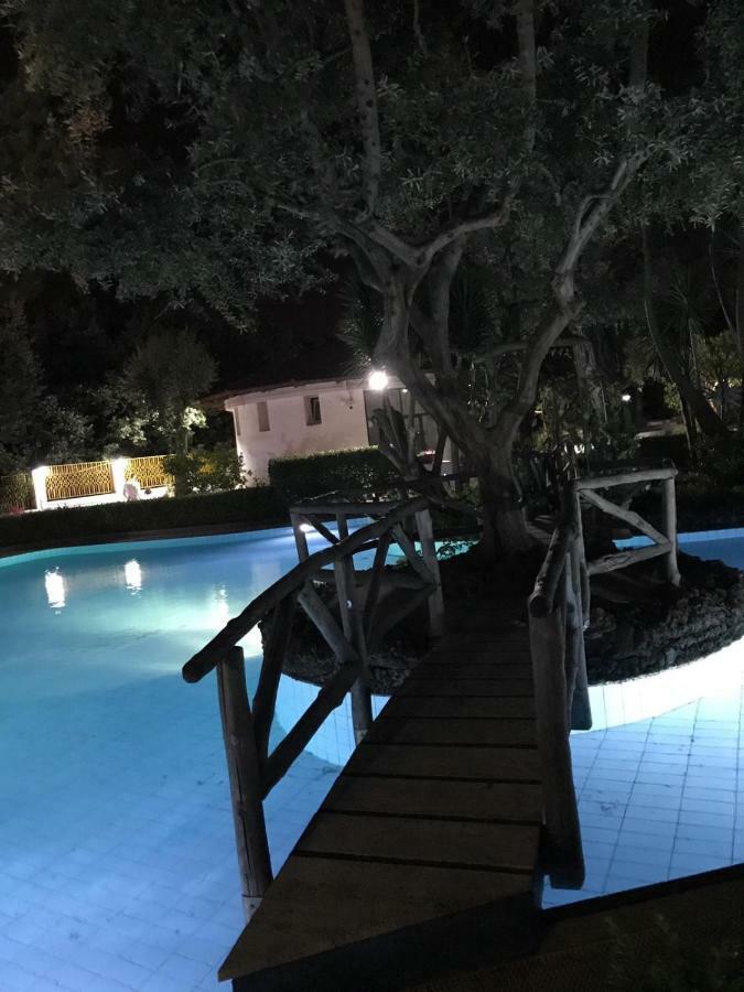 Short-Lets D33, Part Of The House Is Available For Short-Term Rentals In Sorrento Center Eksteriør billede